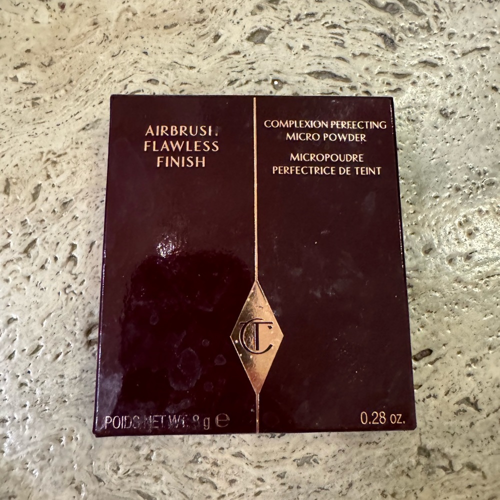 Charlotte Tilbury Airbrush Flawless Finish Powder